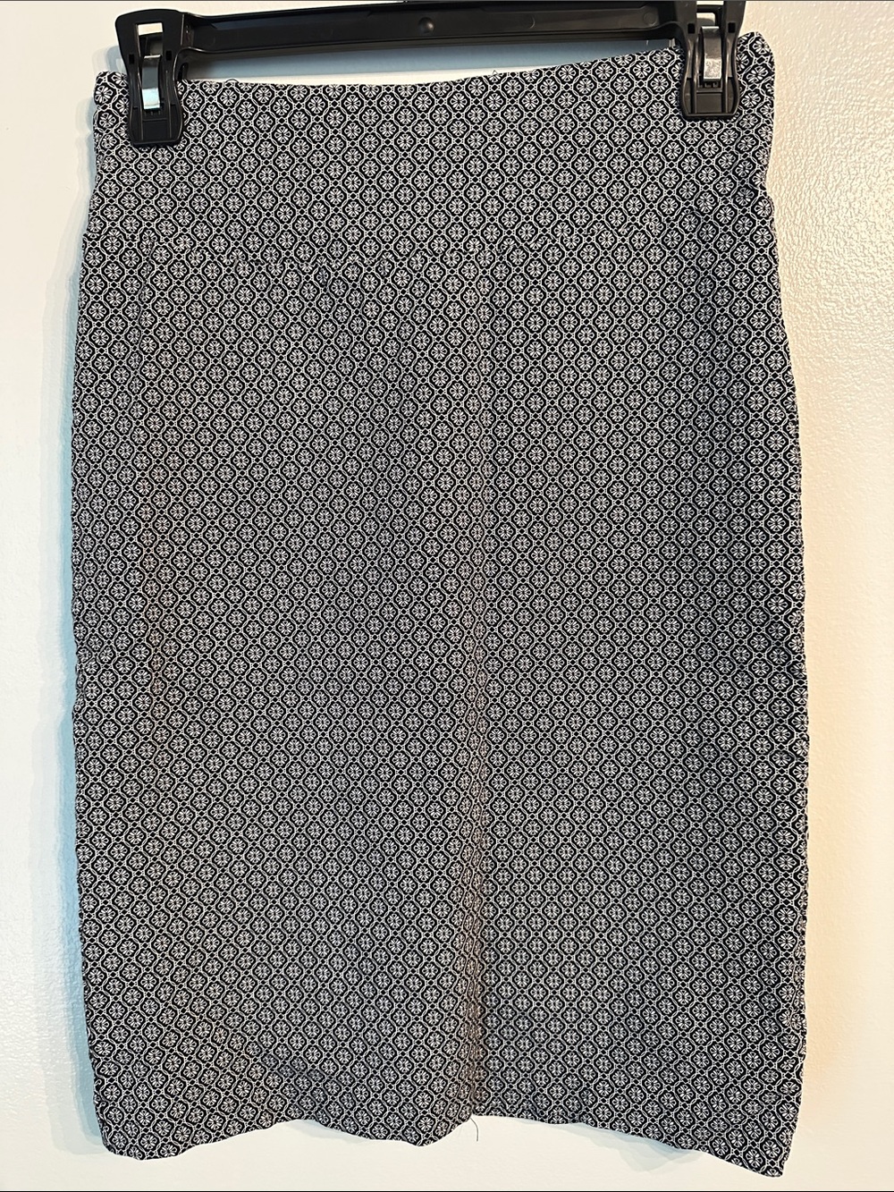 True Envy Women's Black & White Patterned Pencil Skirt Size Small